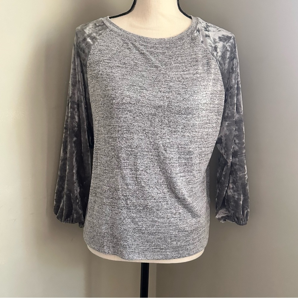 Gap | Gray Soft-spun Velvet Raglan Sleeve | XS